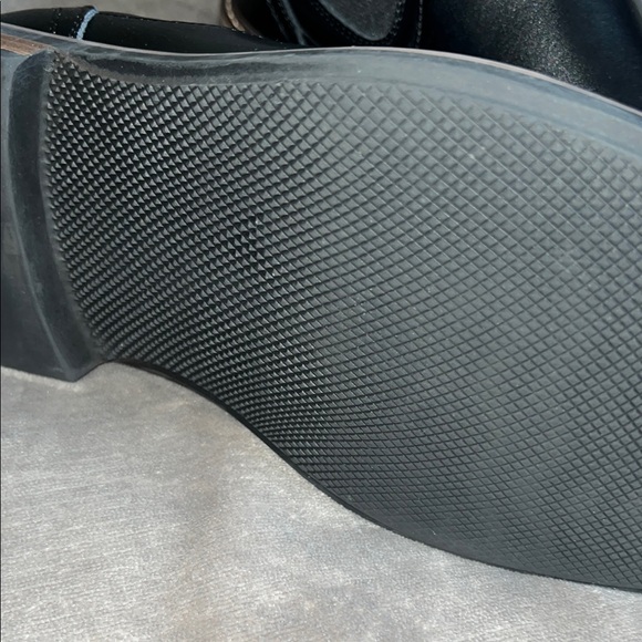 Kenneth Cole New York Black Chelsea Boots Sleek Leather Finish - Picture 9 of 12